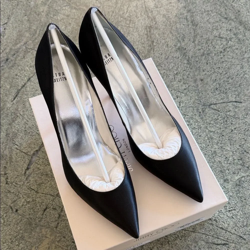 New Stuart Weitzman Elegant Black Heels